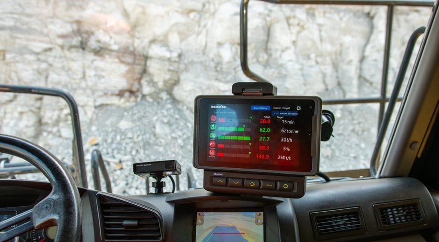 Komatsu’s Operator Guidance Monitor 